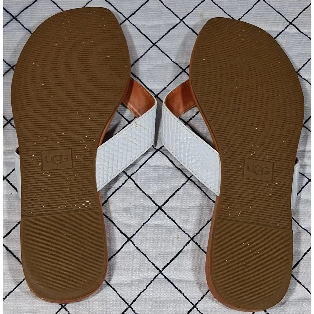 UGG Tuolumne White Snake Embossed Leather Thong Sandals 1111074‎ Womens 9.5
